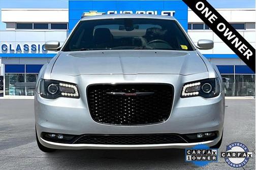 2022 Chrysler 300 S