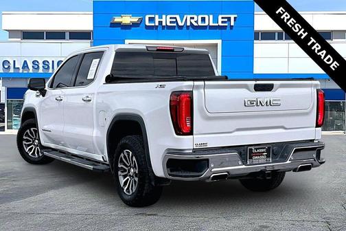 White Frost Tricoat 2019 GMC Sierra 1500 SLT