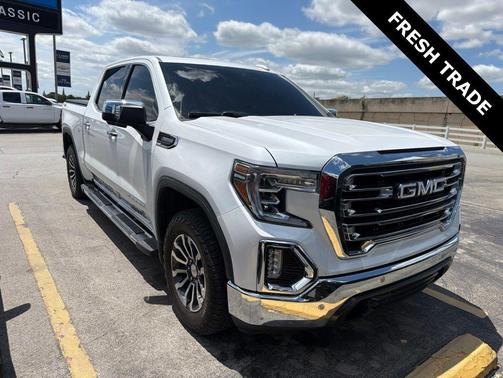 White Frost Tricoat 2019 GMC Sierra 1500 SLT