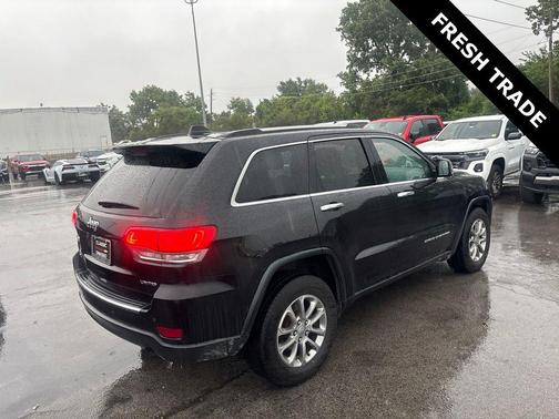 Brilliant Black Crystal Pearlcoat 2016 Jeep Grand Cherokee Limited