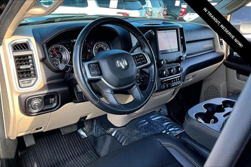 Diamond Black Crystal Pearlcoat 2022 RAM 3500 Big Horn Crew Cab 4x4 8' Box