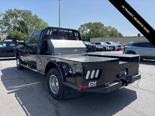 Diamond Black Crystal Pearlcoat 2022 RAM 3500 Big Horn Crew Cab 4x4 8' Box