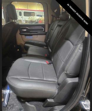 Diamond Black Crystal Pearlcoat 2022 RAM 3500 Big Horn Crew Cab 4x4 8' Box