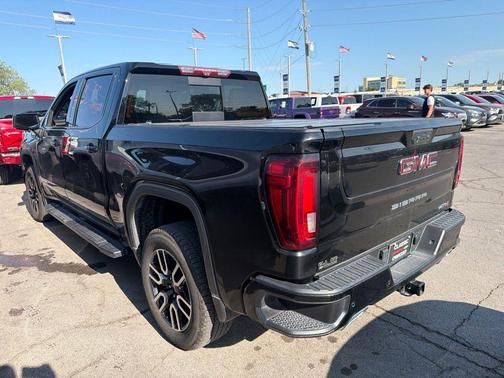 Onyx Black 2022 GMC Sierra 1500 AT4