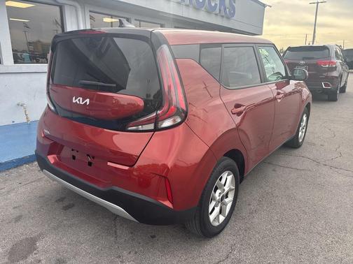 2024 Kia Soul LX