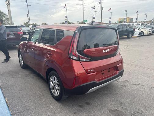 2024 Kia Soul LX