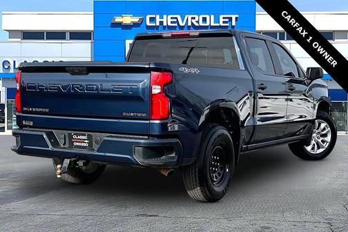 2022 Chevrolet Silverado 1500 Custom