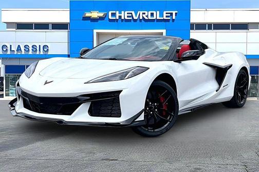 Arctic White 2026 Chevrolet Corvette Z06