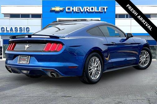 2017 Ford Mustang V6