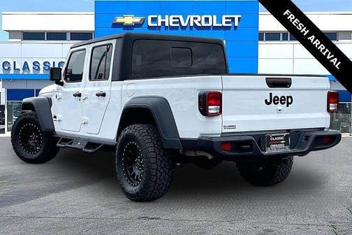 2022 Jeep Gladiator Sport