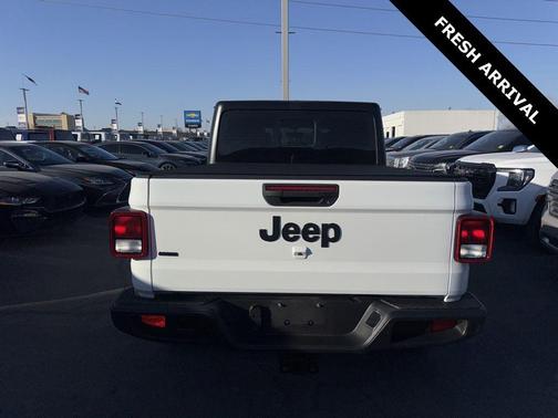 2022 Jeep Gladiator Sport