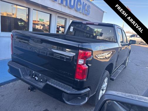 2023 Chevrolet Silverado 1500 Custom