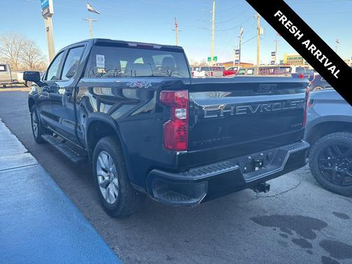 2023 Chevrolet Silverado 1500 Custom