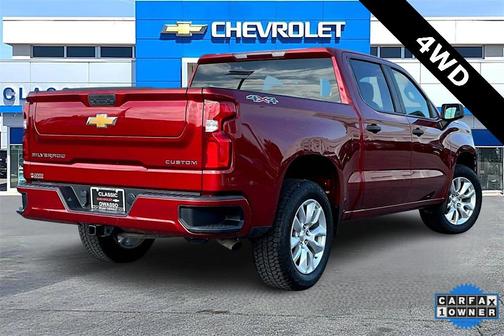 2022 Chevrolet Silverado 1500 Custom
