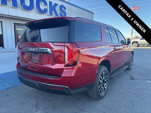 2023 GMC Yukon XL 4WD AT4