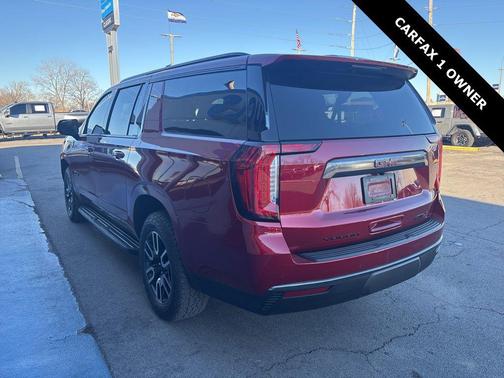 2023 GMC Yukon XL 4WD AT4