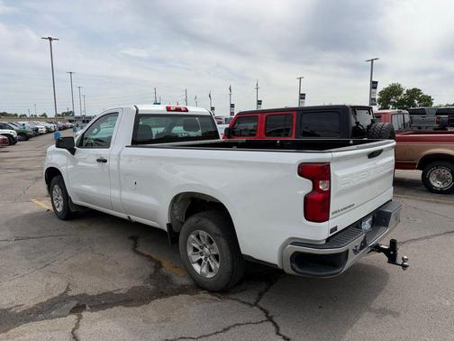 Summit White 2022 Chevrolet Silverado 1500 WT
