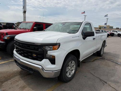Summit White 2022 Chevrolet Silverado 1500 WT