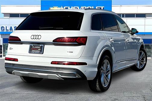 2020 Audi Q7 55 Premium Plus