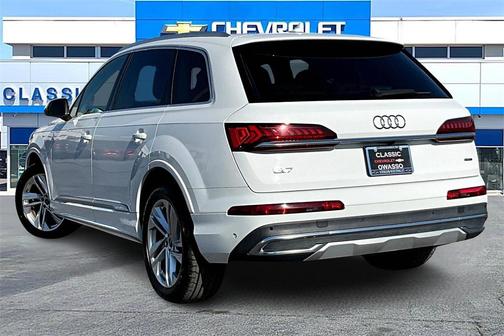 2020 Audi Q7 55 Premium Plus