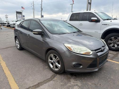 STERLING GRAY METALLIC 2013 Ford Focus SE