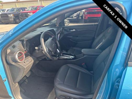 Marina Blue Metallic 2025 Chevrolet Trax FWD 2RS