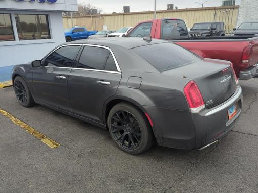 2019 Chrysler 300 Limited