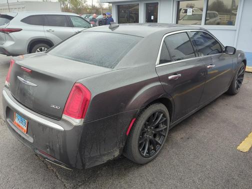 2019 Chrysler 300 Limited