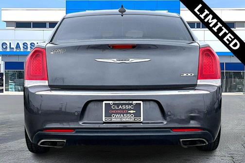 2019 Chrysler 300 Limited