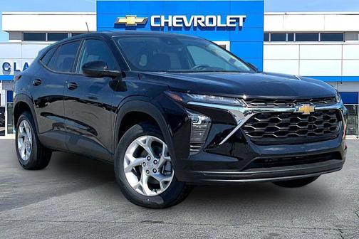 Mosaic Black Metallic 2026 Chevrolet Trax LS