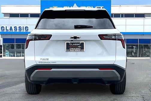 Summit White 2026 Chevrolet Equinox 1LT