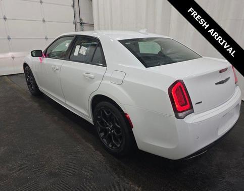 2023 Chrysler 300 Touring