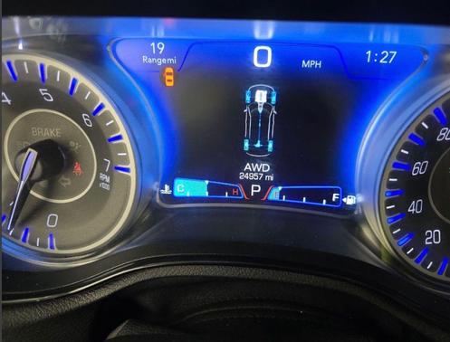 2023 Chrysler 300 Touring