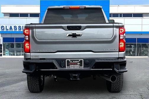 Sterling Gray Metallic 2026 Chevrolet Silverado 2500 Custom