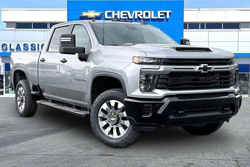 Sterling Gray Metallic 2026 Chevrolet Silverado 2500 Custom