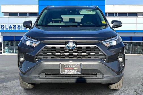 2022 Toyota RAV4 Hybrid XLE Premium