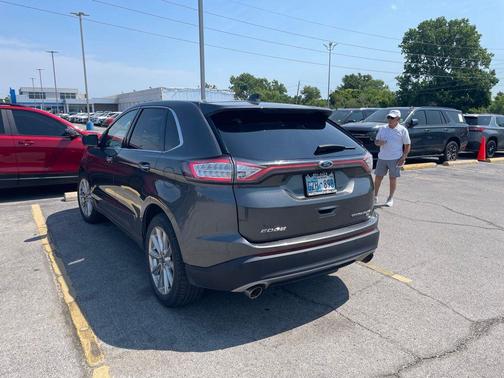 Magnetic 2018 Ford Edge Titanium