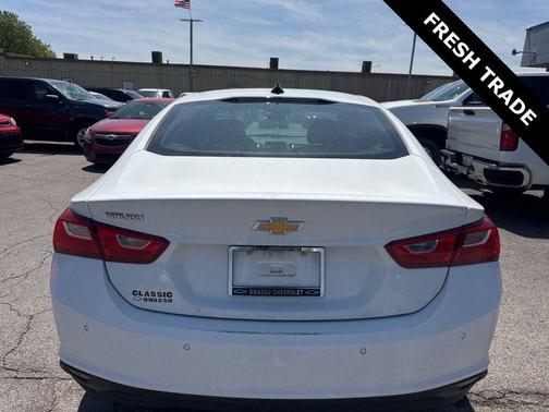 Summit White 2024 Chevrolet Malibu 1LS