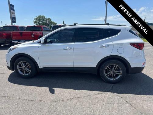 Frost White Pearl 2017 Hyundai Santa Fe Sport 2.4L