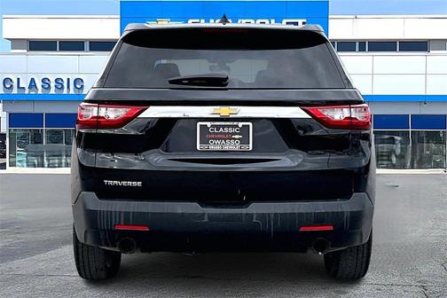 2021 Chevrolet Traverse LS