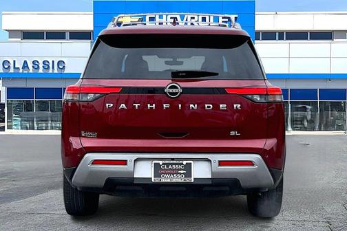 2023 Nissan Pathfinder SL FWD