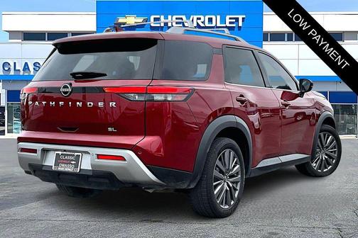 2023 Nissan Pathfinder SL FWD