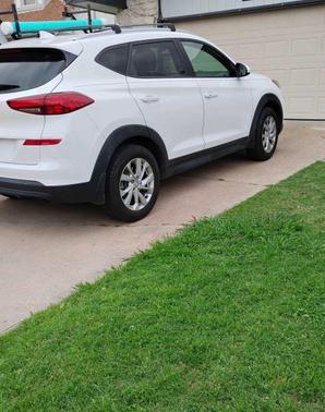 Dazzling White 2019 Hyundai TUCSON Value