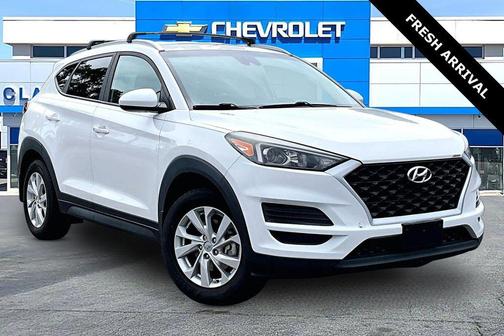 Dazzling White 2019 Hyundai TUCSON Value
