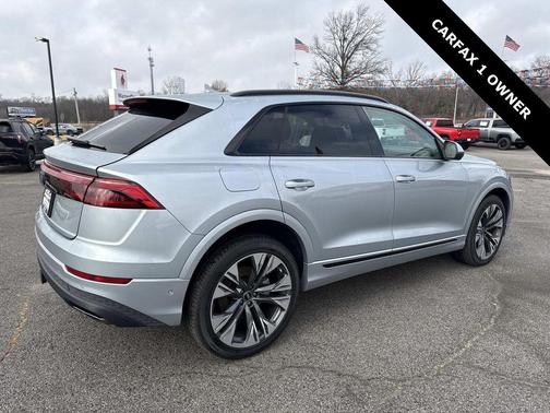 2025 Audi Q8 55 Premium