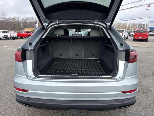 2025 Audi Q8 55 Premium