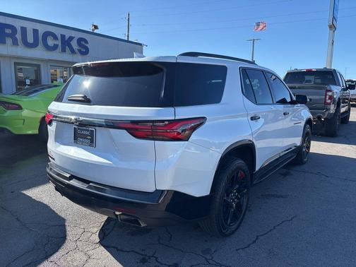 2023 Chevrolet Traverse Premier