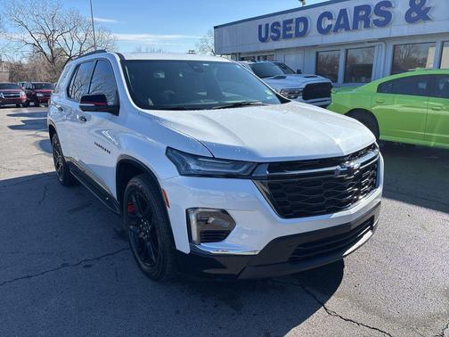 2023 Chevrolet Traverse Premier