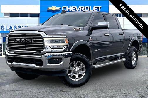 2020 RAM 2500 Laramie Crew Cab 4x4 6'4' Box