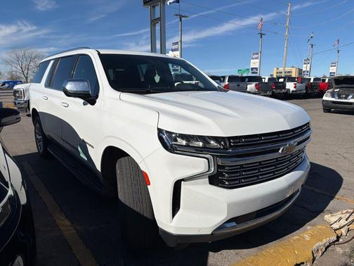 2023 Chevrolet Suburban Premier